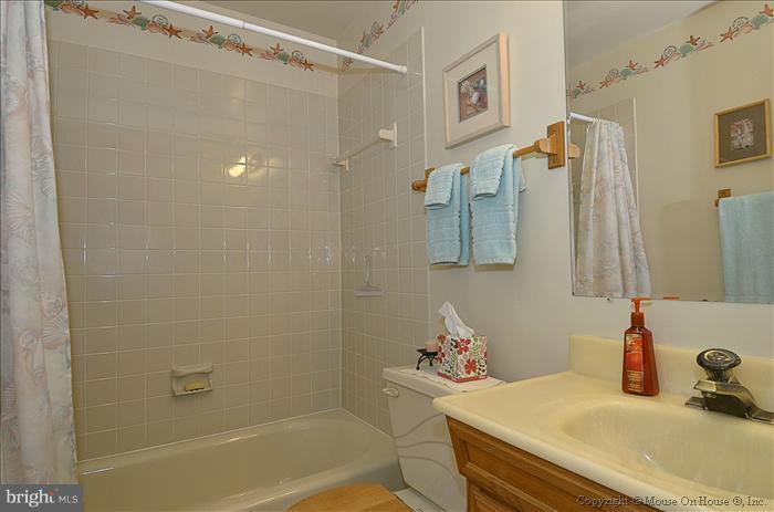 5 Narrows Court Silver Spring, MD 20906 - Photo 22 of 30 Full Bath on Upper Level