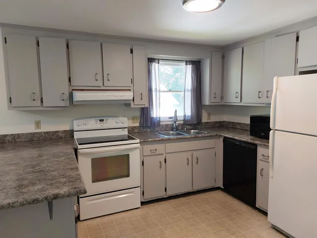 $2,400 | 6 Woodland Court, Marlborough, NH 03455