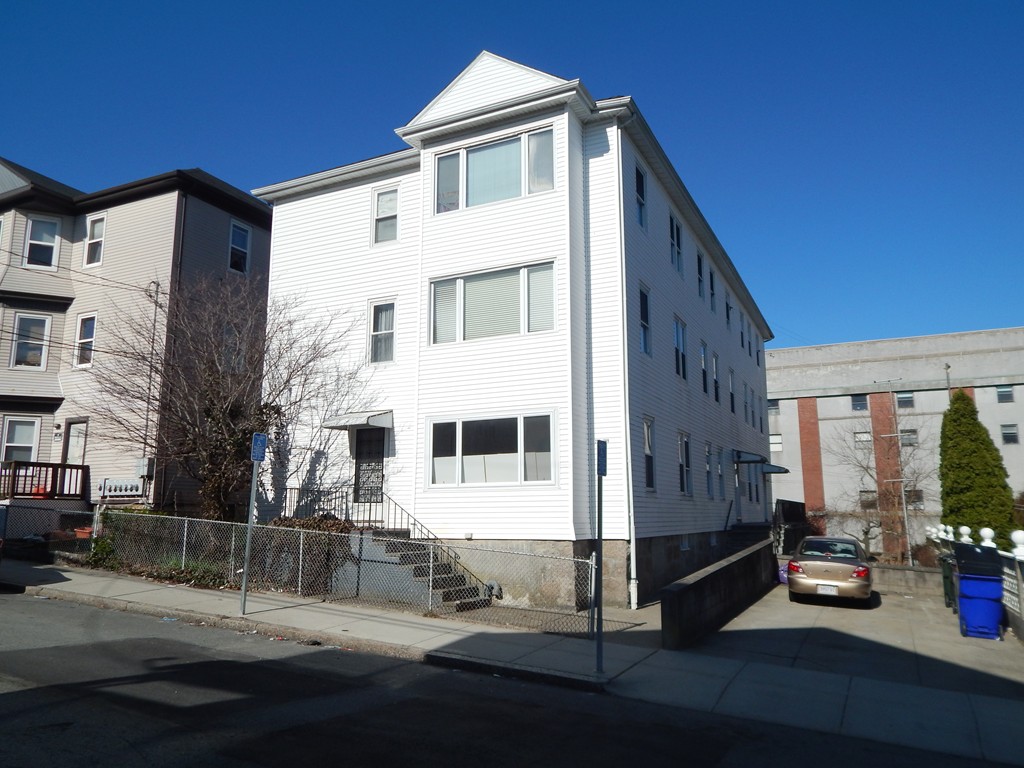 289 Mulberry Street Fall River, MA 02721 - Photo 1 of 12 Gallery Image 1