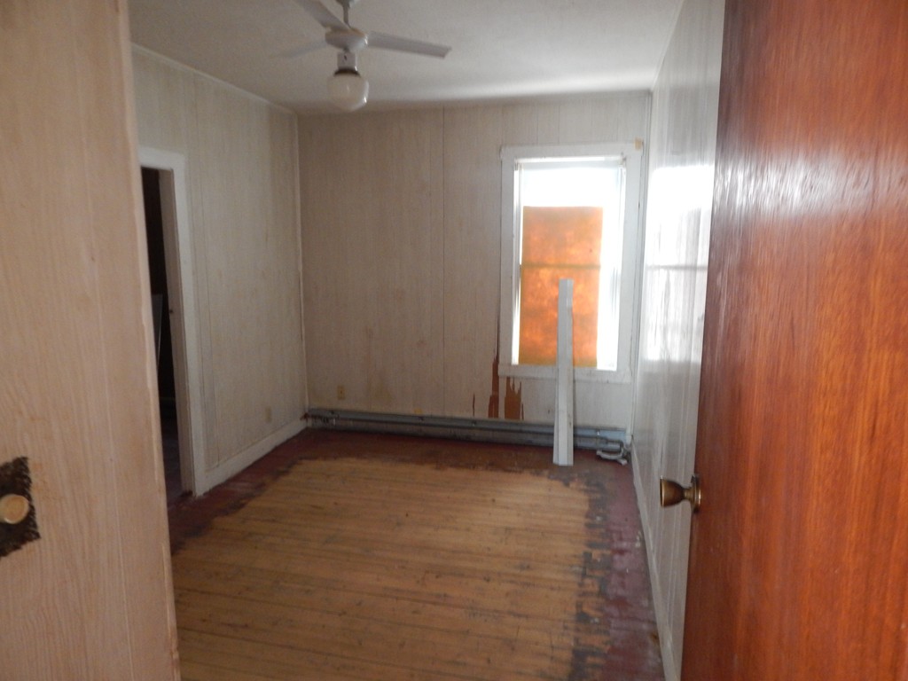 289 Mulberry Street Fall River, MA 02721 - Photo 6 of 12 Gallery Image 6