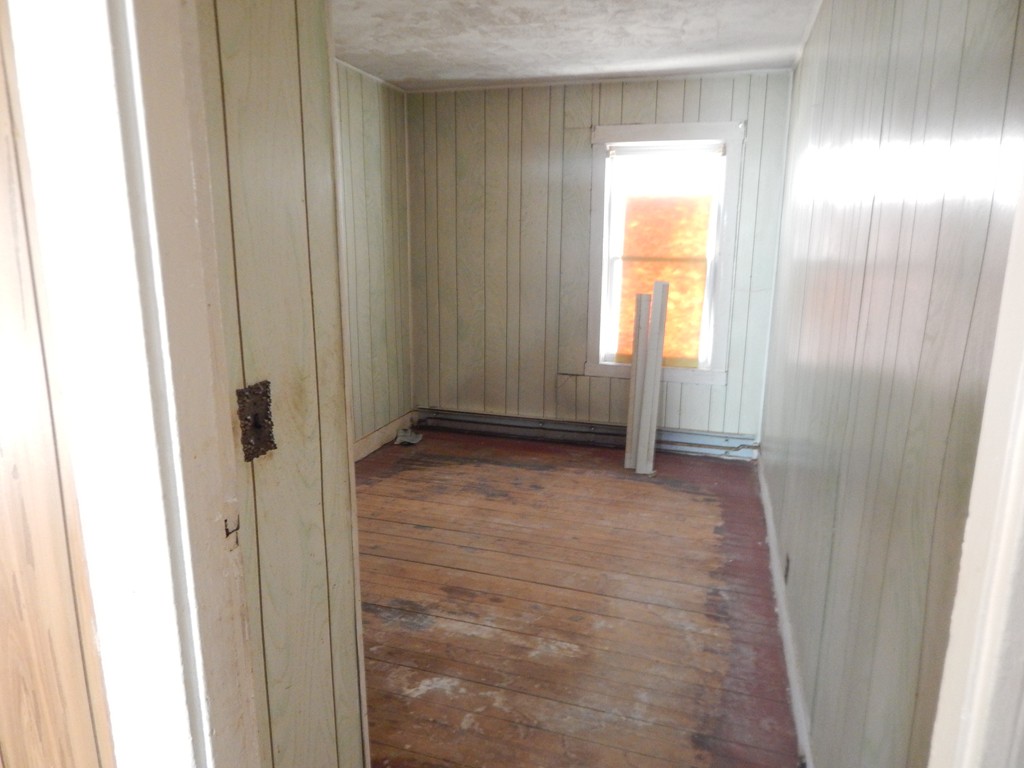 289 Mulberry Street Fall River, MA 02721 - Photo 7 of 12 Gallery Image 7