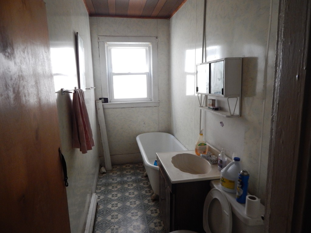 289 Mulberry Street Fall River, MA 02721 - Photo 10 of 12 Gallery Image 10