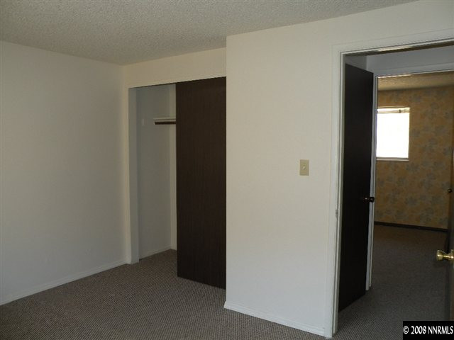 8830 Paloma Way Reno, NV 89506 - Photo 5 of 7