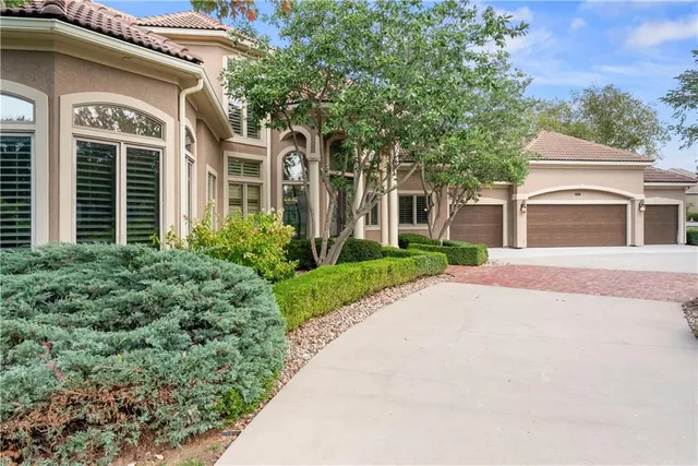 $1,475,000 | 21310 East 34th Street, Independence, MO 64057