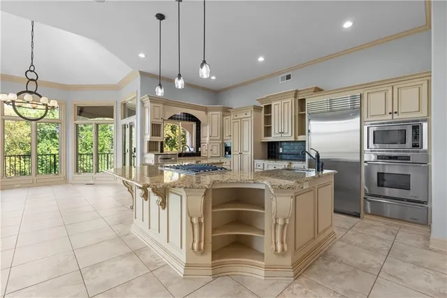 $1,475,000 | 21310 East 34th Street, Independence, MO 64057