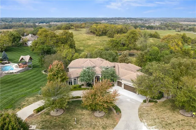 $1,475,000 | 21310 East 34th Street, Independence, MO 64057