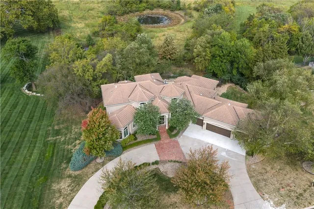 $1,475,000 | 21310 East 34th Street, Independence, MO 64057