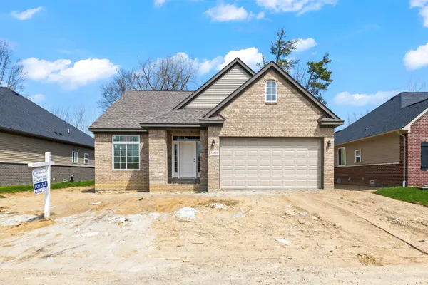$389,900 | 31610 Beaver Circle, New Boston, MI 48164