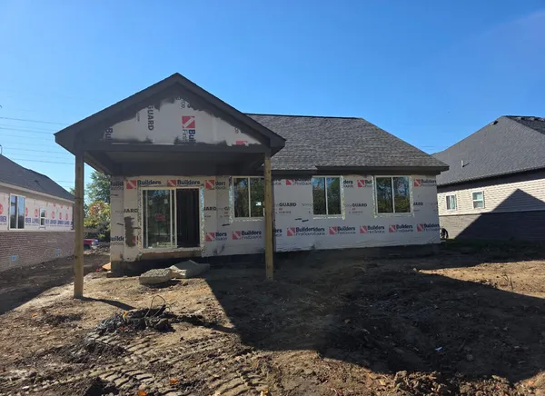 $389,900 | 31610 Beaver Circle, New Boston, MI 48164