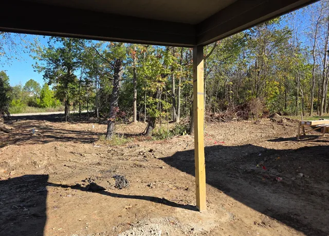 $389,900 | 31610 Beaver Circle, New Boston, MI 48164