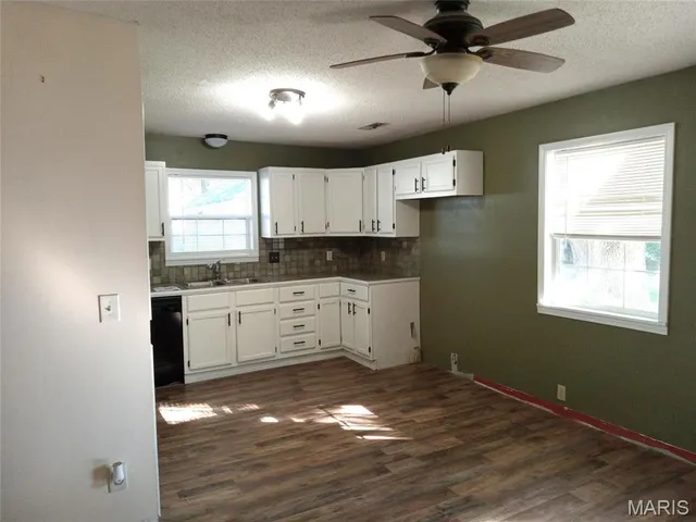 $114,900 | 339 West Caster Street, Dexter, MO 63841