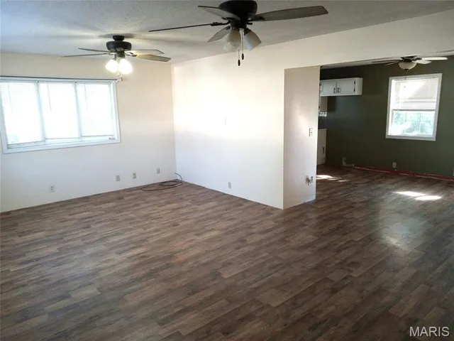 $114,900 | 339 West Caster Street, Dexter, MO 63841