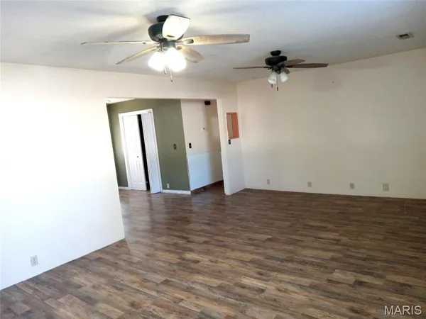 $89,900 | 339 West Caster Street, Dexter, MO 63841