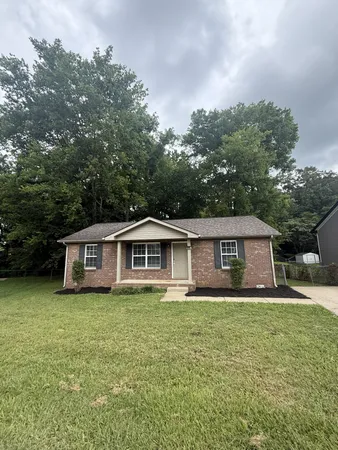 $1,395 | 105 Monarch Lane, Clarksville, TN 37042
