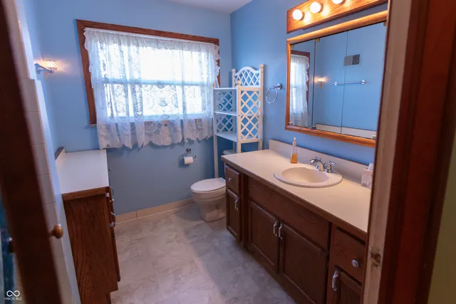 $325,000 | 350 East Edgewood Avenue, Indianapolis, IN 46227