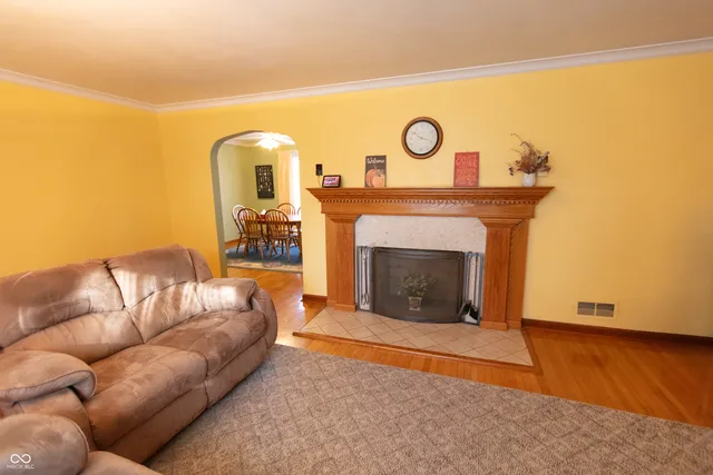 $325,000 | 350 East Edgewood Avenue, Indianapolis, IN 46227