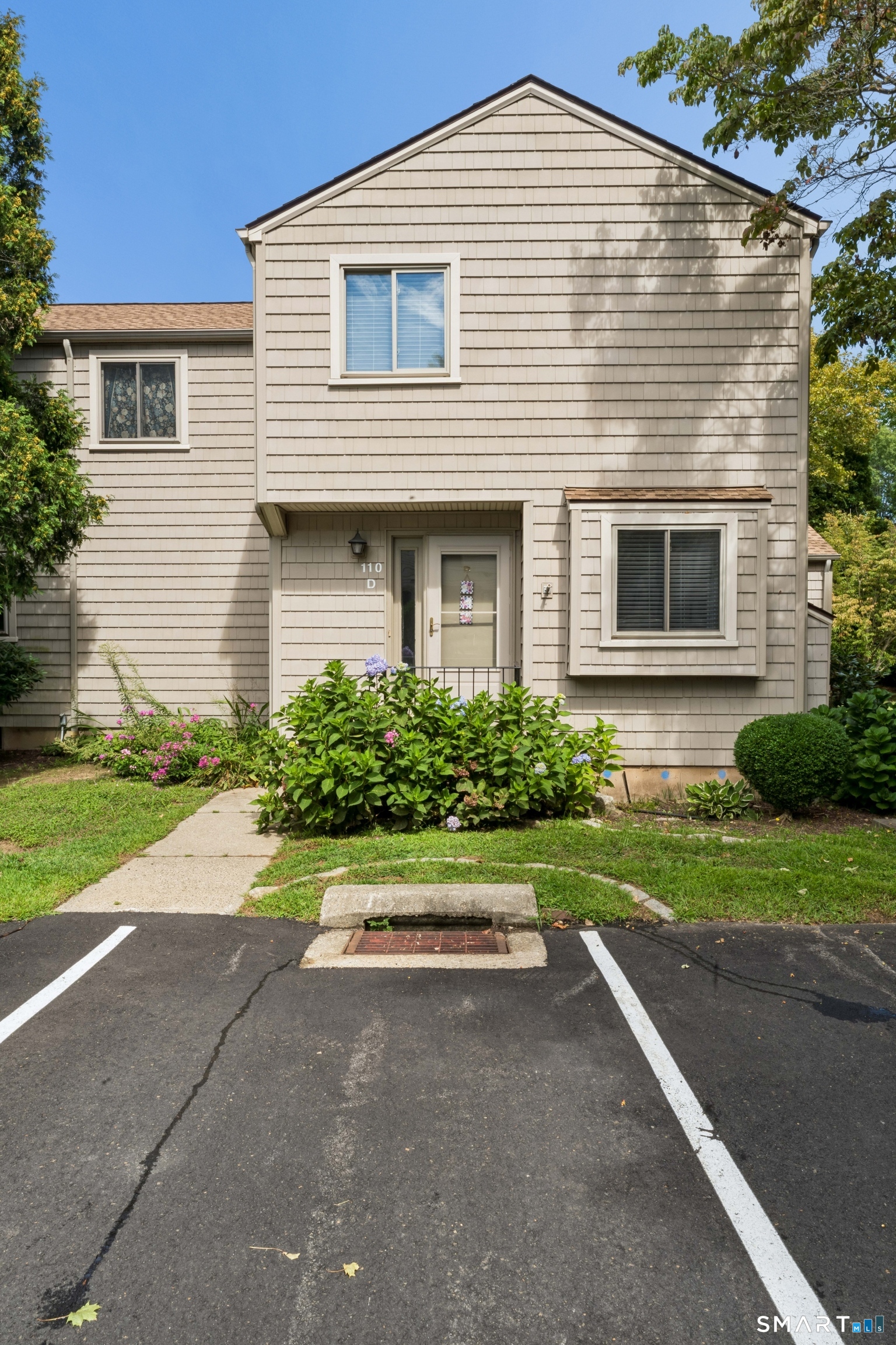 110 Fiddler Green Road, Unit D Stratford, CT 06614 - Photo 2 of 38 Gallery Image 2
