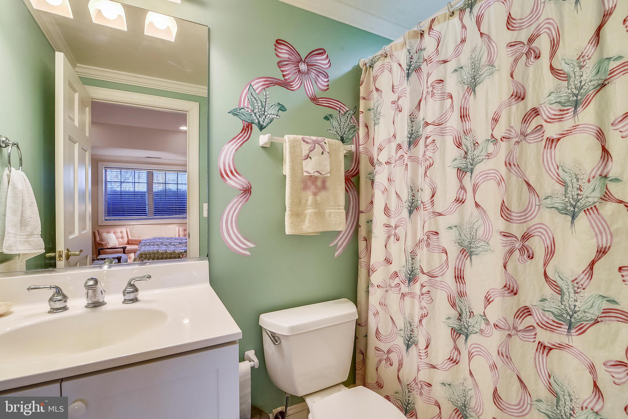 331 Thorsby Road Annapolis, MD 21405 - Photo 45 of 57 Bathroom Suite