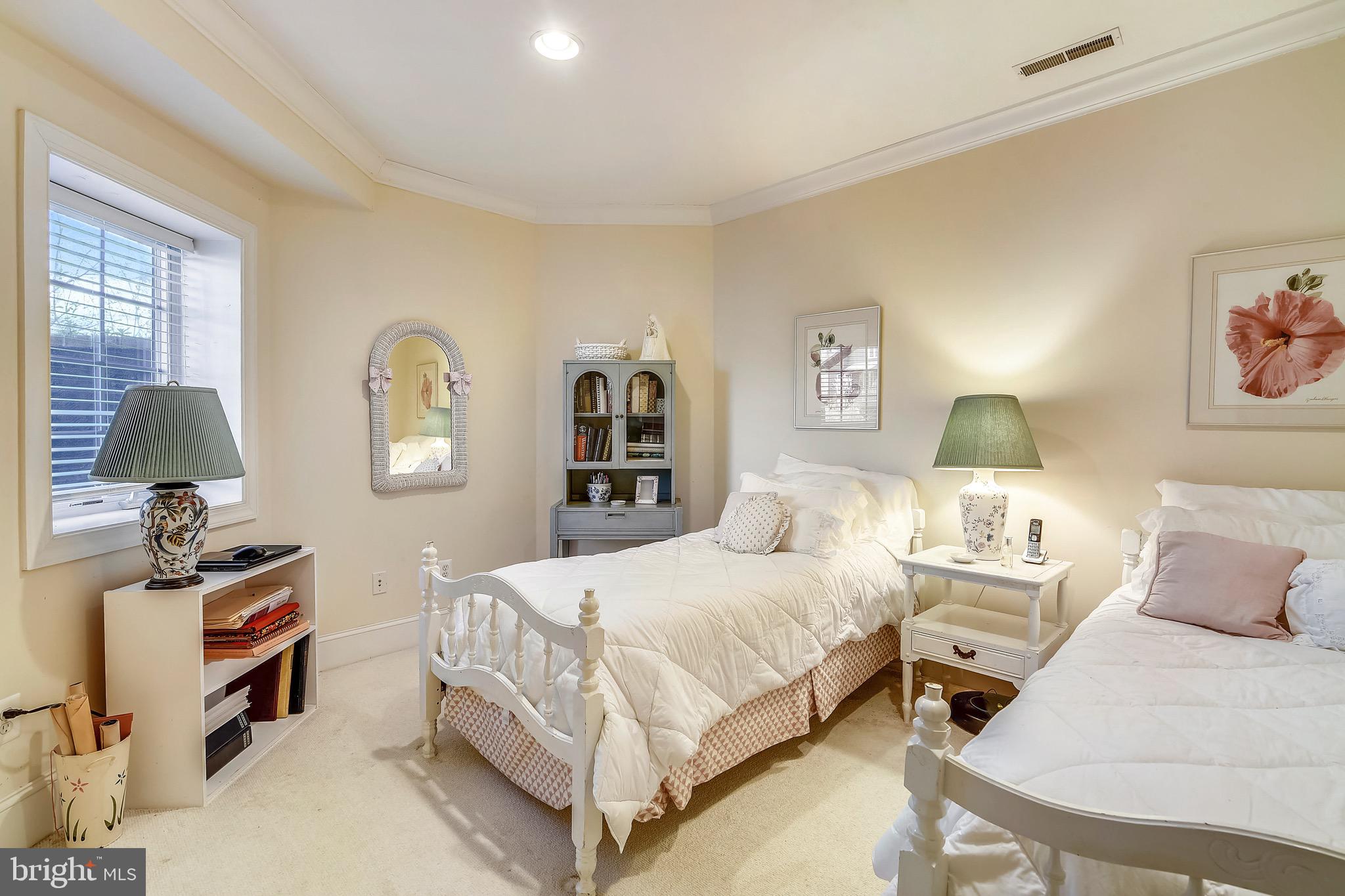 331 Thorsby Road Annapolis, MD 21405 - Photo 47 of 57 Bedroom