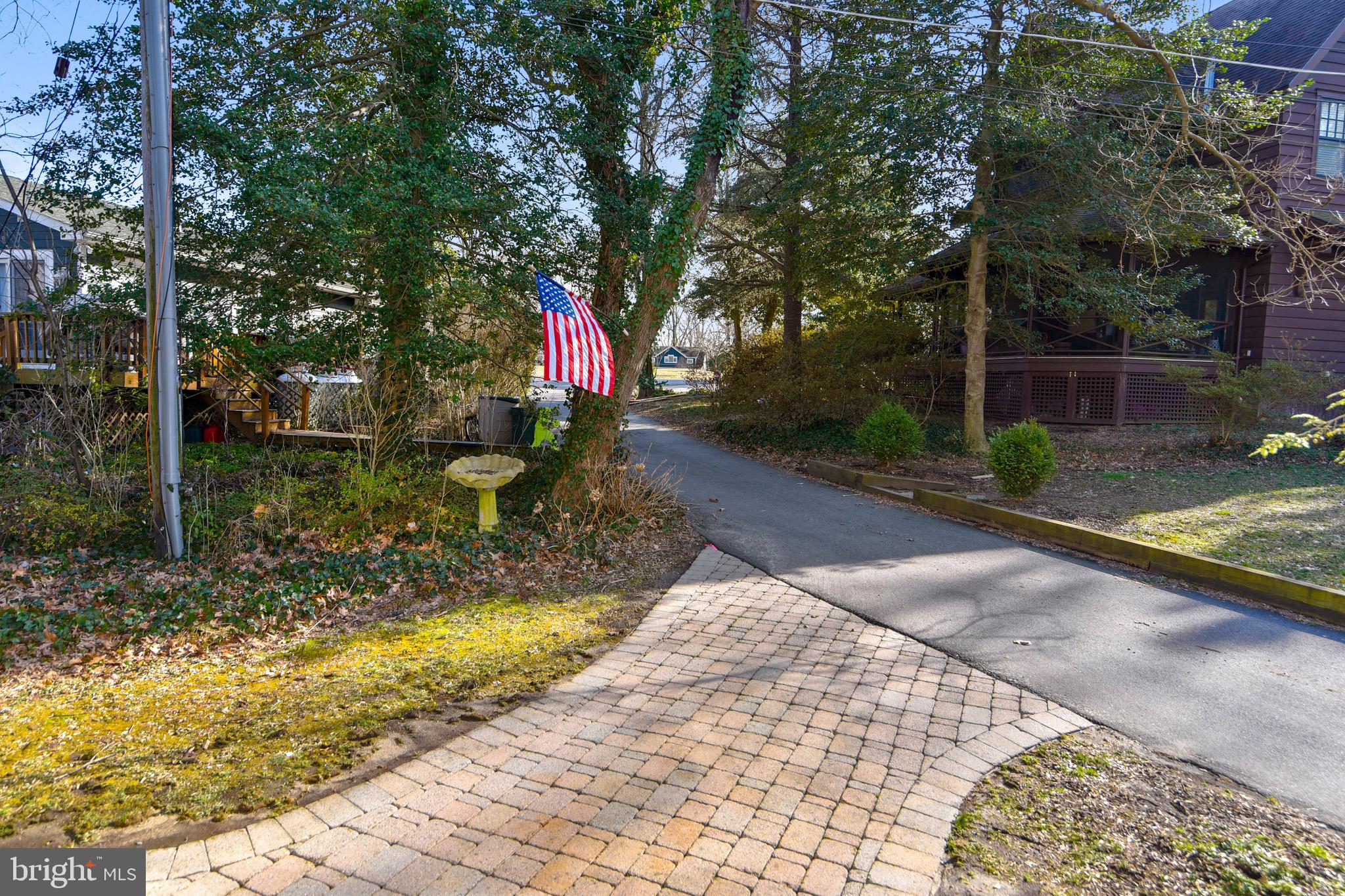 331 Thorsby Road Annapolis, MD 21405 - Photo 10 of 57 Front Walkway