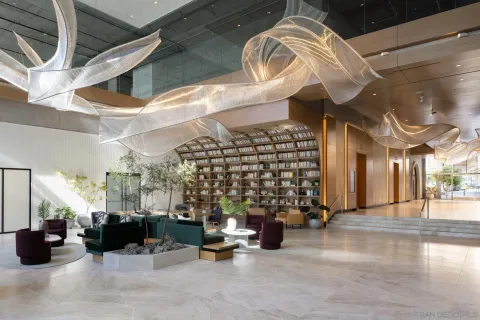 a view of lobby with livingroom