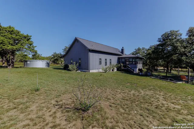 $750,000 | 872 Oak Drive, Blanco, TX 78606