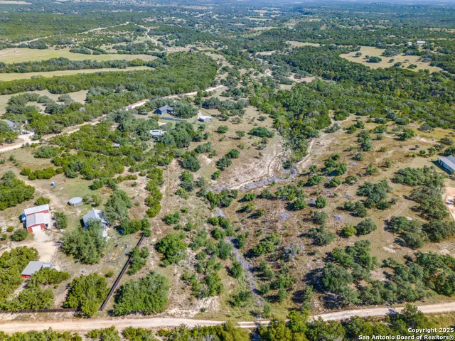 $750,000 | 872 Oak Drive, Blanco, TX 78606