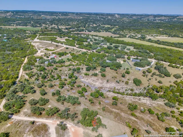 $750,000 | 872 Oak Drive, Blanco, TX 78606