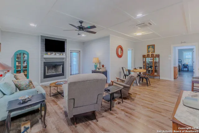 $750,000 | 872 Oak Drive, Blanco, TX 78606