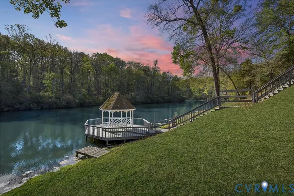 $2,450,000 | 262 Thompson Lane, Williamsburg, VA 23188