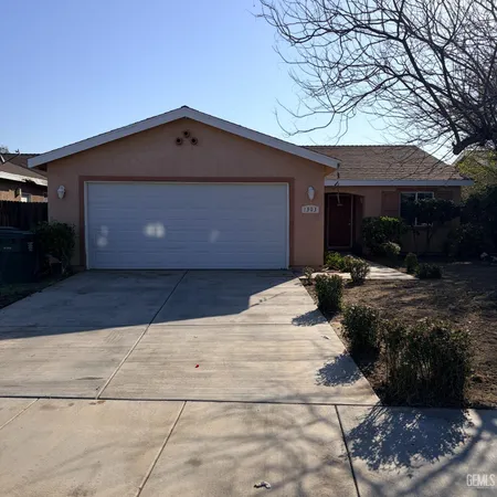 $299,999 | Undisclosed Address, Bakersfield, CA 93307
