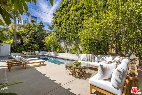 $3,395,000 | 1601 North Curson Avenue, Los Angeles, CA 90046