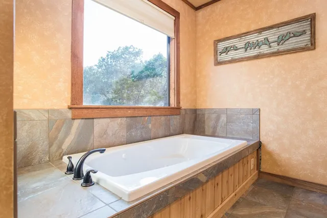 $469,000 | 184 Marymeade Drive, Hunt, TX 78024