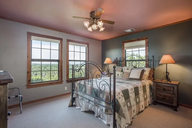 $469,000 | 184 Marymeade Drive, Hunt, TX 78024