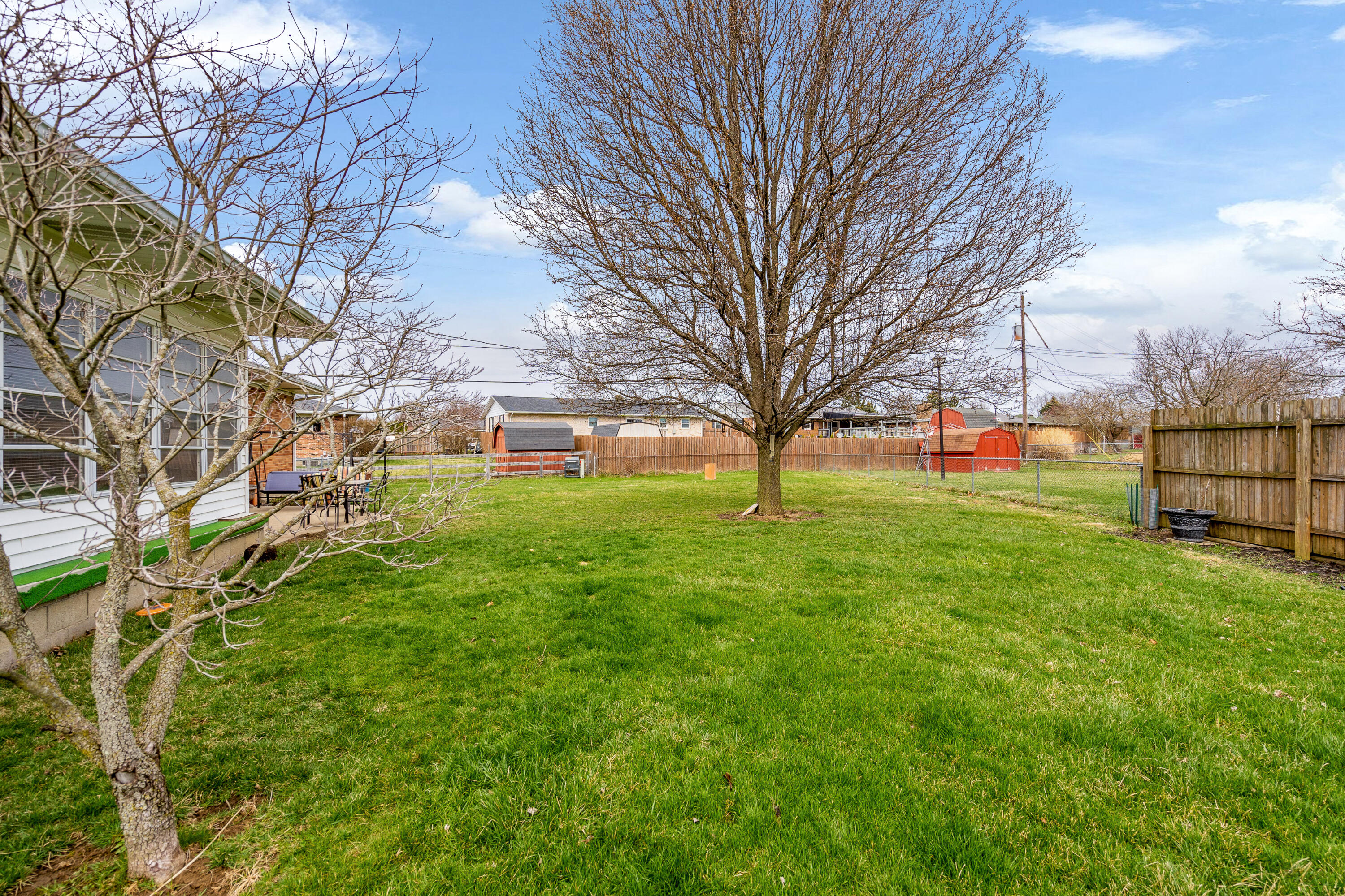 5300 West Ridgewood Road Springfield, OH 45503 - Photo 7 of 40