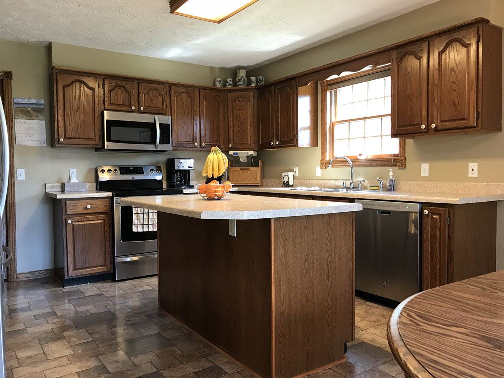 1027 Piccadilly Road Traverse City, MI 49685 - Photo 2 of 11 1851790-1.JPG