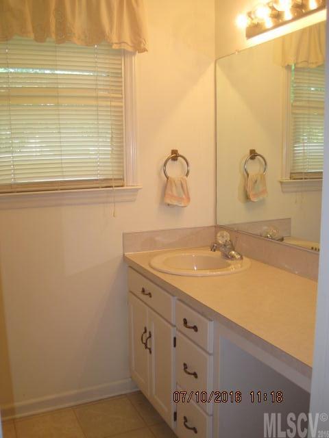 571 Robinwood Road Maiden, NC 28650 - Photo 4 of 25 Gallery Image 4