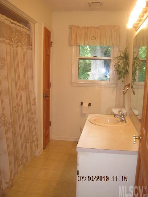 571 Robinwood Road Maiden, NC 28650 - Photo 9 of 25 Gallery Image 9