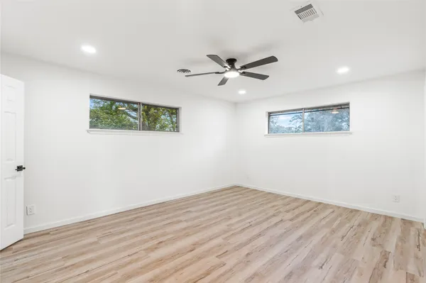 $389,000 | 15903 Hickory Bend Drive, Alvin, TX 77511