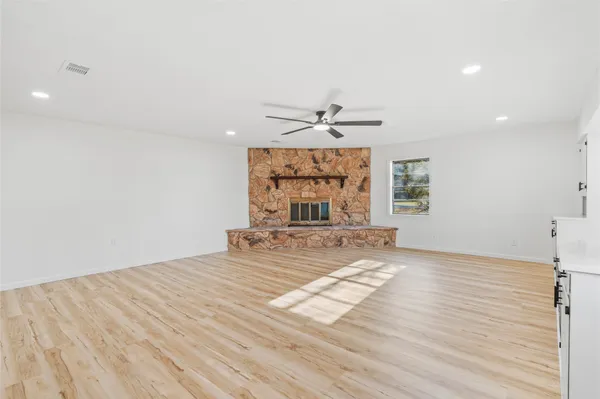 $389,000 | 15903 Hickory Bend Drive, Alvin, TX 77511