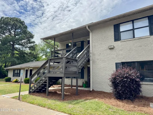 $699 | 705 Peed Drive, Unit 15, Greenville, NC 27834