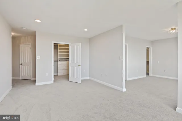 a view of walk in closet