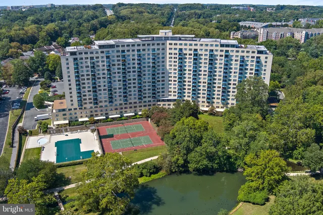$749,000 | 10401 Grosvenor Place, Unit 1704, Rockville, MD 20852