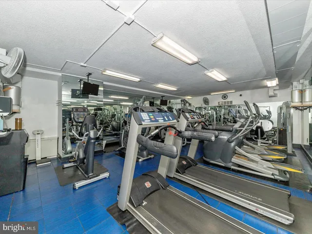 $749,000 | 10401 Grosvenor Place, Unit 1704, Rockville, MD 20852