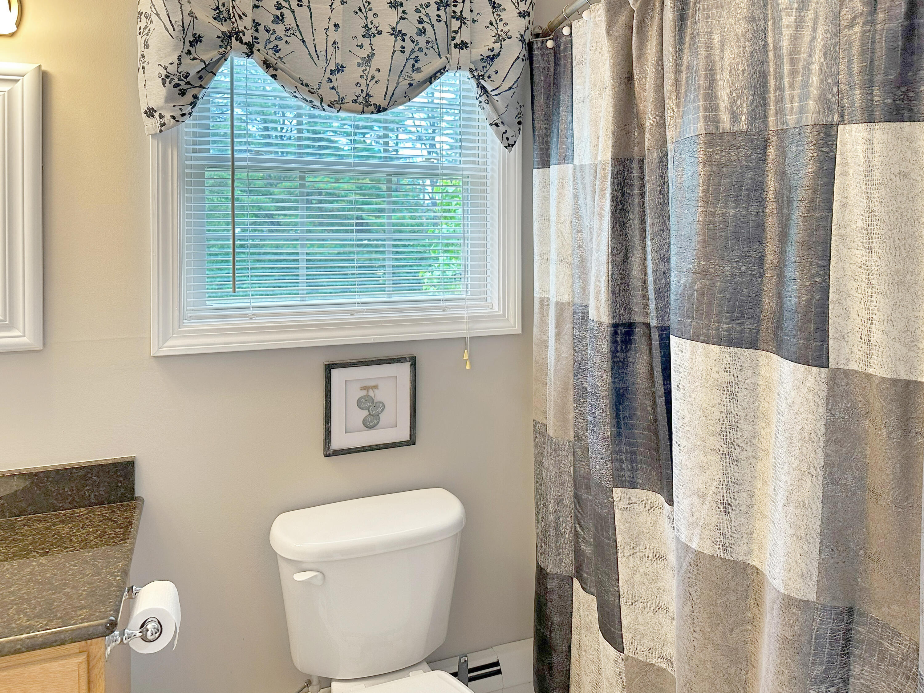 1016 State Street, Unit 7 Bangor, ME 04401 - Photo 13 of 19 13