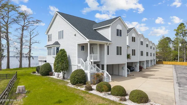 $650,000 | 102 Cypress Bay, Washington, NC 27889