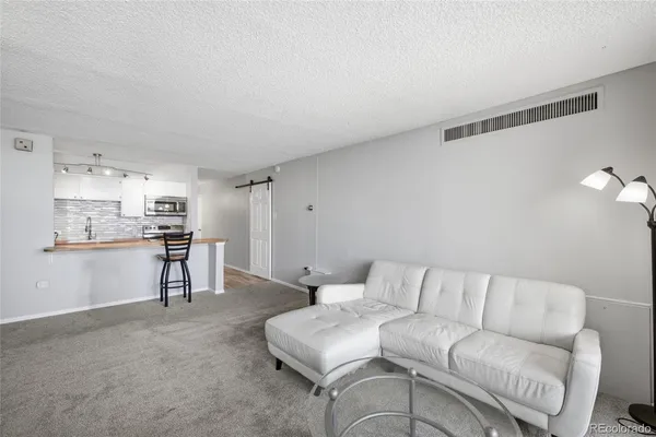 $194,000 | 1020 15th Street, Unit 7B, Denver, CO 80202