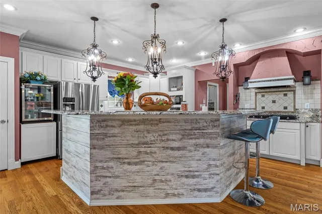 $895,000 | 746 St Andrews Drive, Farmington, MO 63640