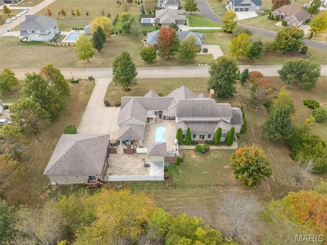 $895,000 | 746 St Andrews Drive, Farmington, MO 63640