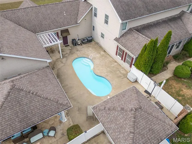 $895,000 | 746 St Andrews Drive, Farmington, MO 63640